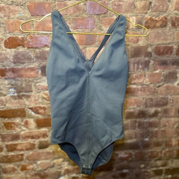 BNWT Alexander McQueen Scuba Stitch Jersey Bodysuit in Tundra color.